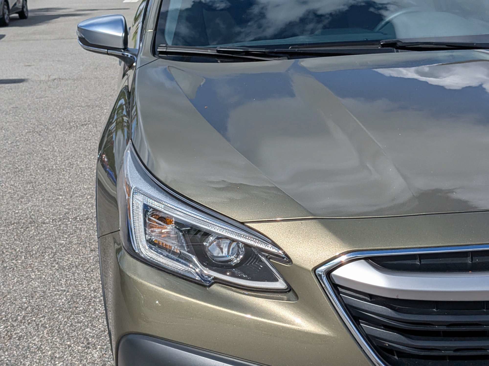 Certified 2022 Subaru Outback Touring AWD/4WD image 9