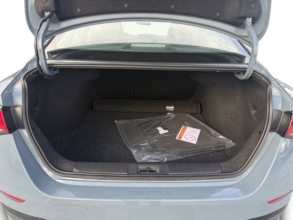 Certified 2025 Nissan Sentra SR w/ SR Premium Package image 11