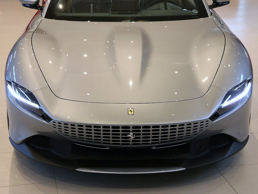 Certified 2026 Ferrari Roma Spider RWD image 23