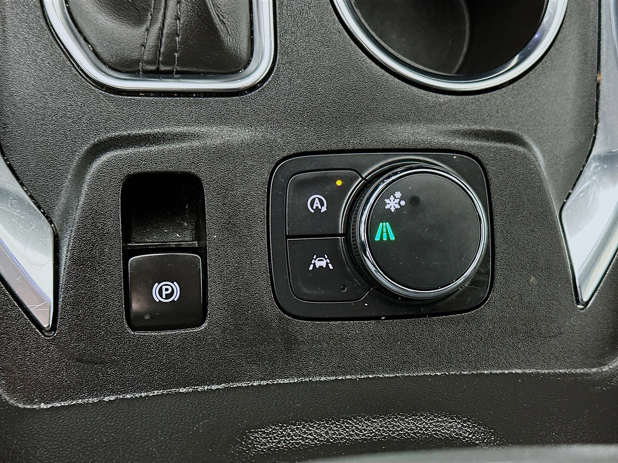 Used 2023 Chevrolet Traverse LT image 19