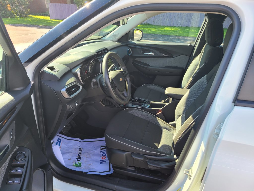 Used 2022 Chevrolet TrailBlazer LS FWD image 21
