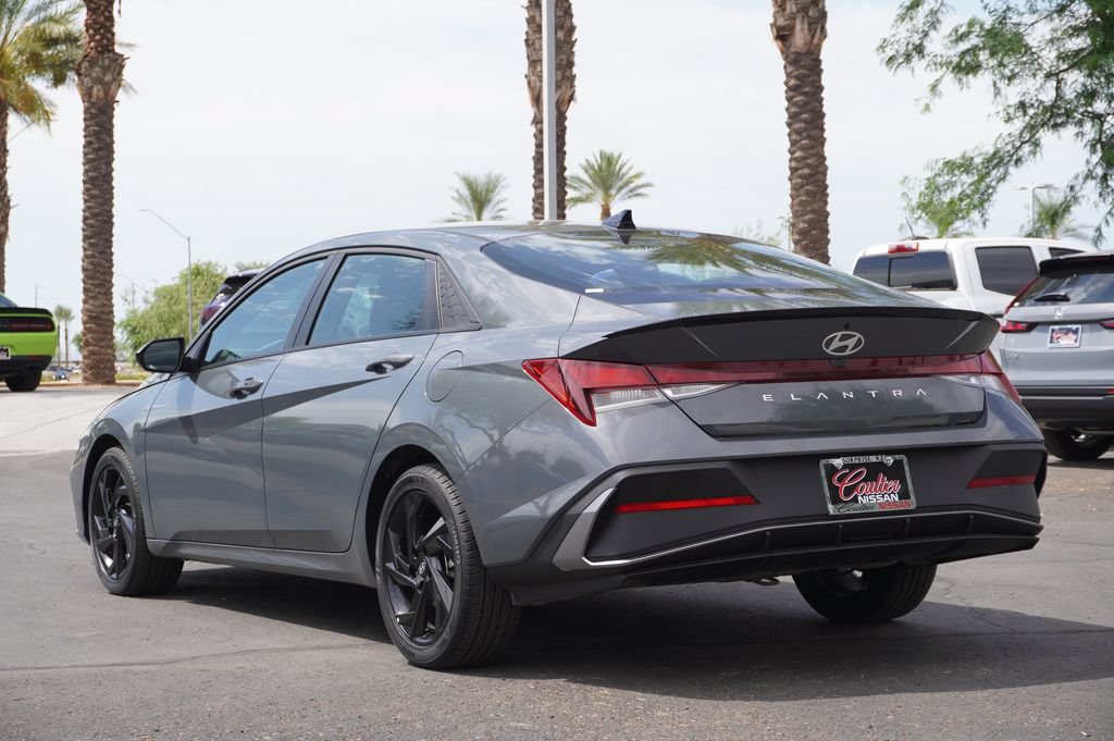 Used 2026 Hyundai Elantra Sport FWD image 3