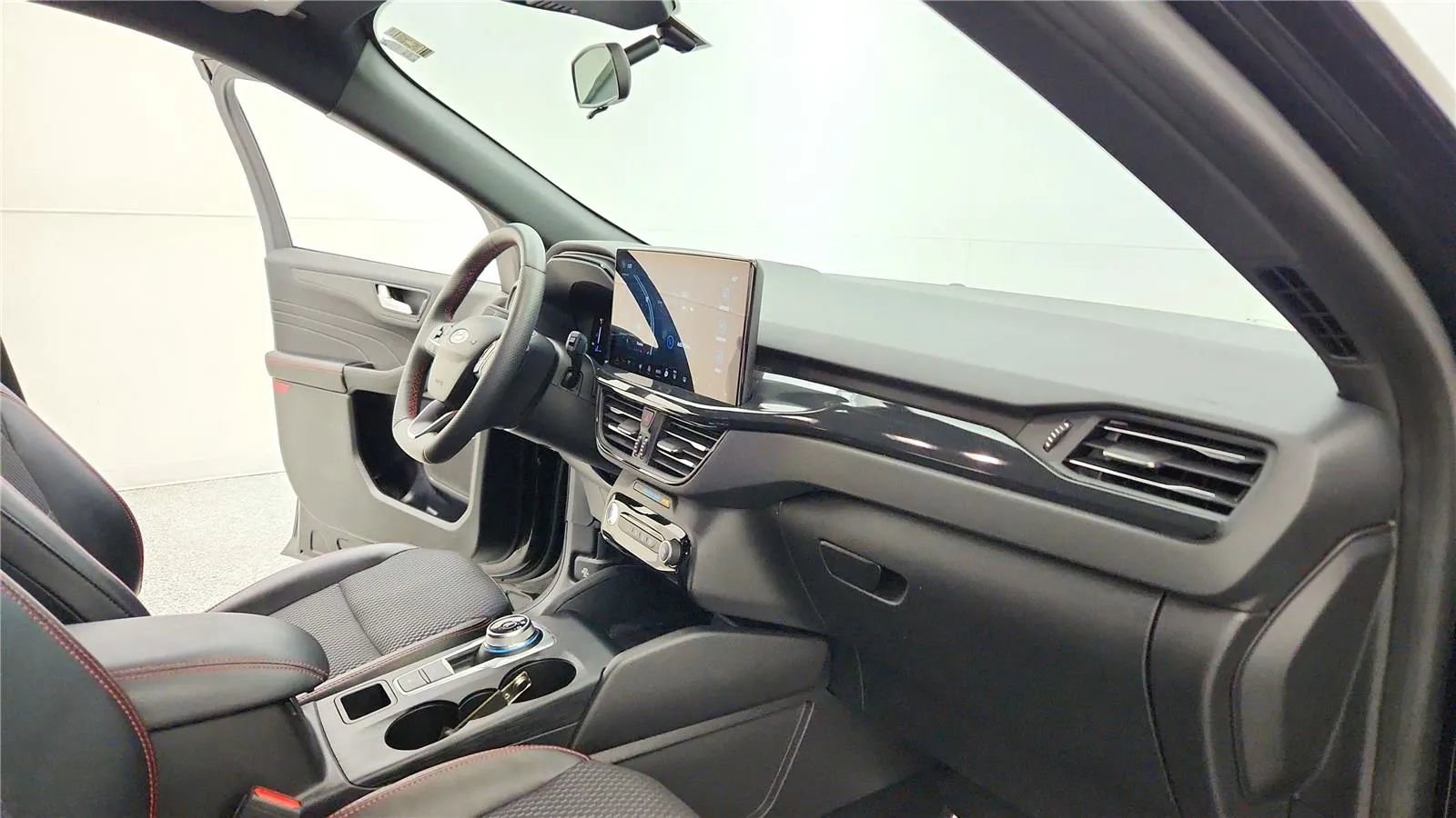 Used 2023 Ford Escape ST-Line w/ Tech Pack #1 image 37