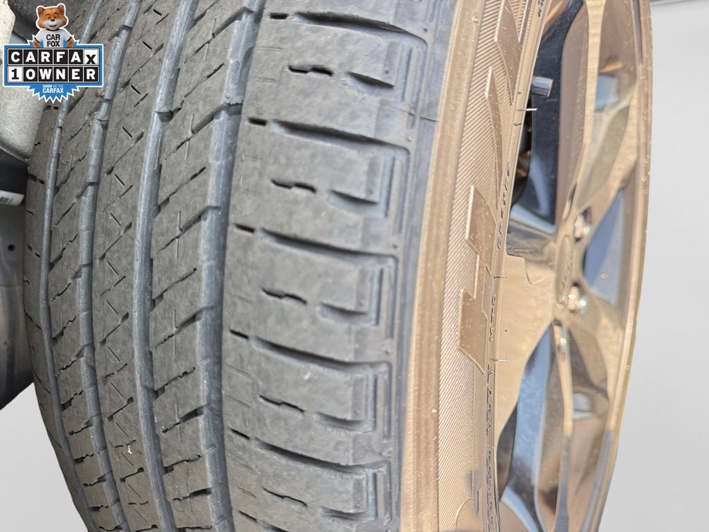 Used 2023 Jeep Grand Cherokee L Laredo AWD/4WD image 19