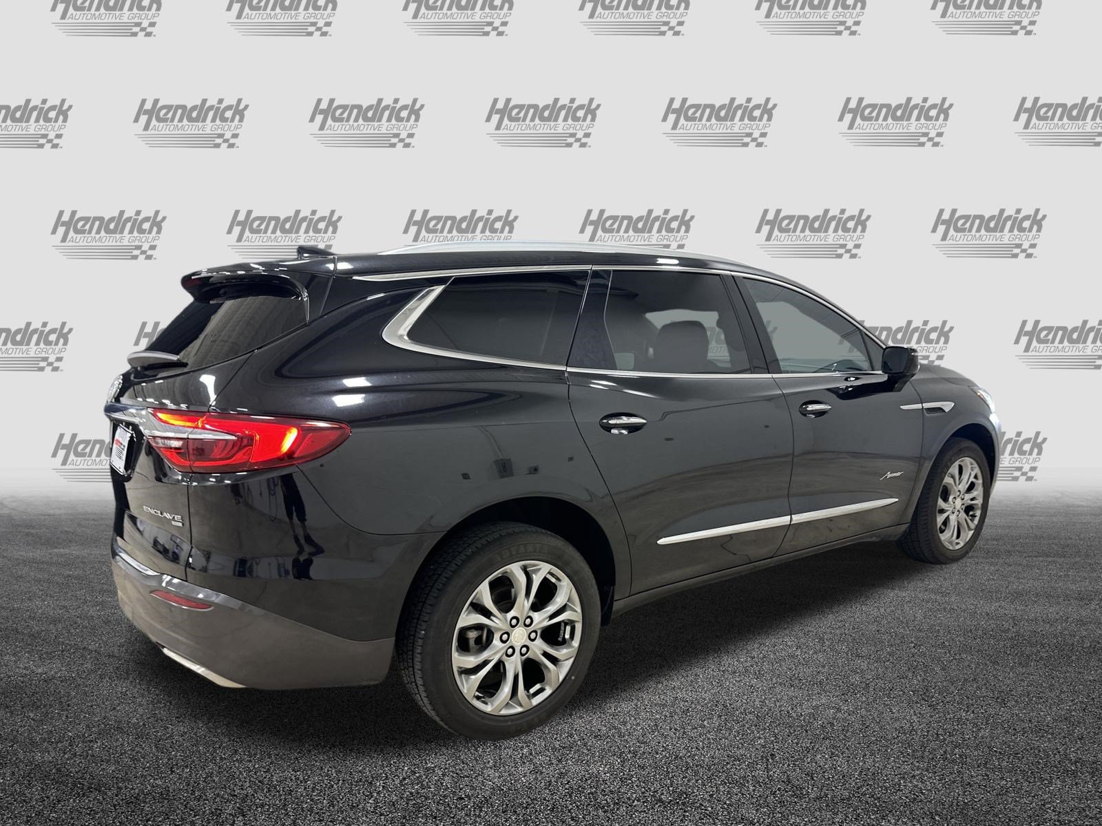 Used 2019 Buick Enclave Avenir w/ Avenir Technology Package AWD/4WD image 10