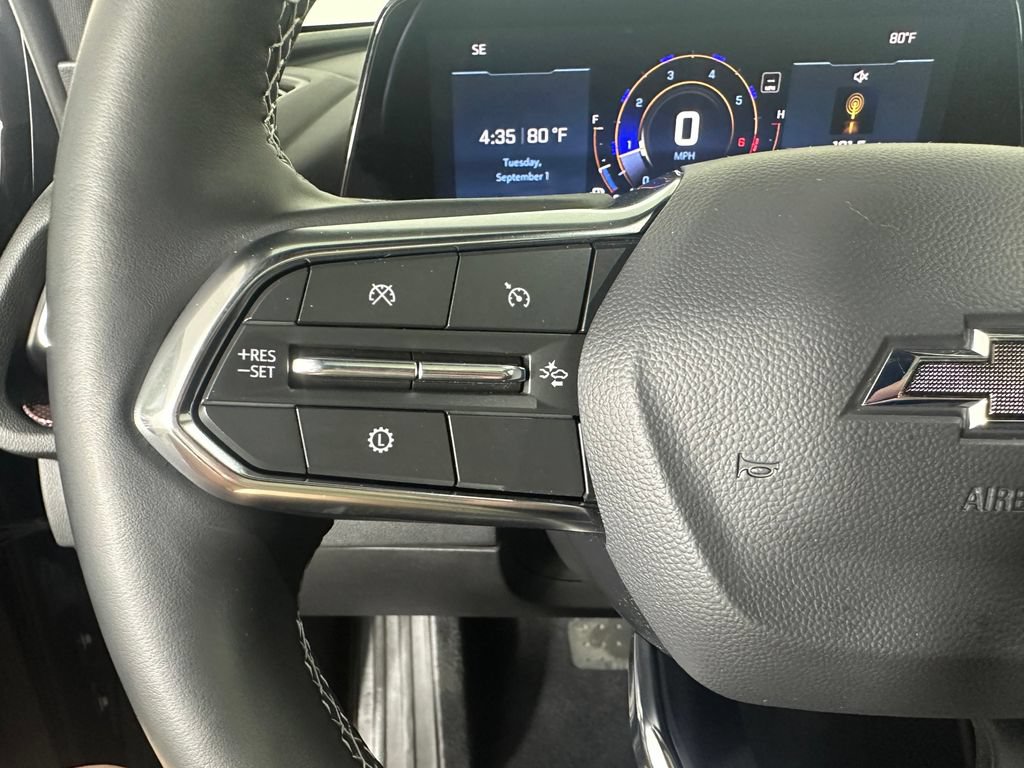 Used 2025 Chevrolet Traverse Z71 w/ LPO, Floor Liner Package AWD/4WD image 13