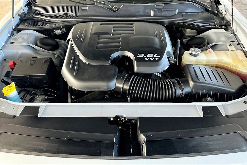 Used 2022 Dodge Challenger SXT w/ Blacktop Package AWD/4WD image 29