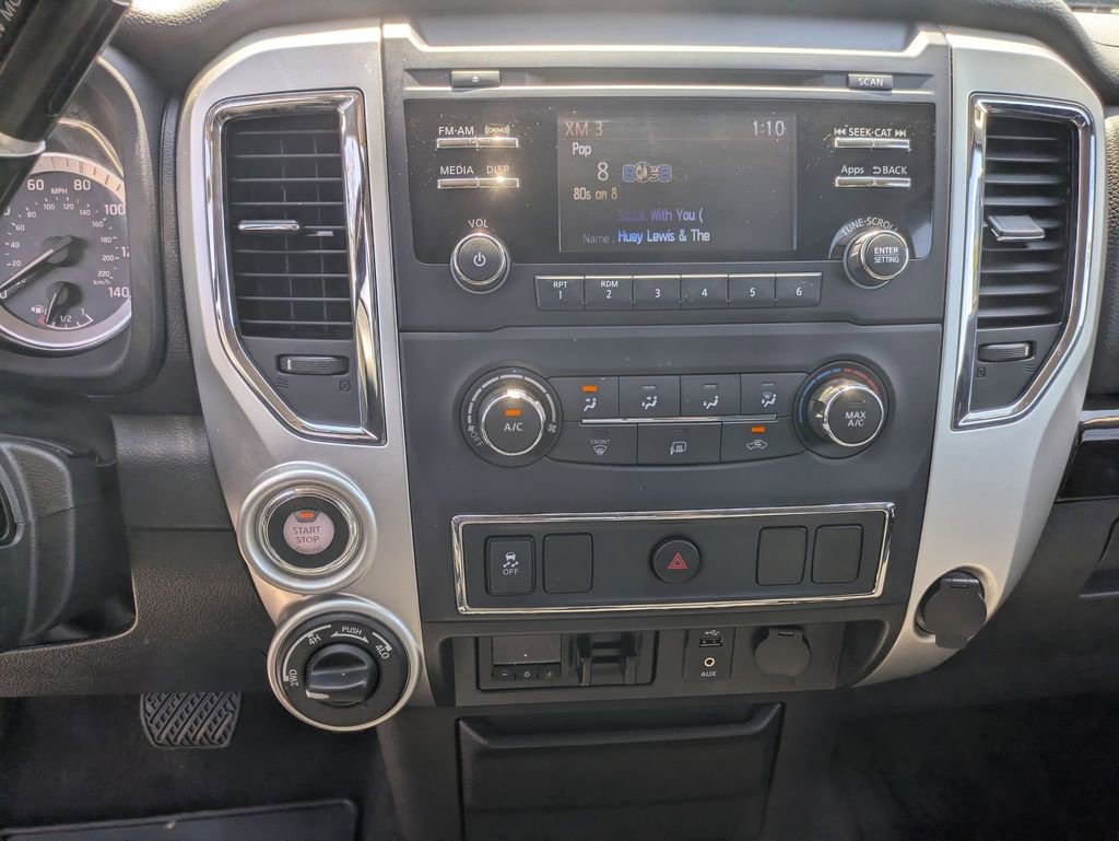 Used 2017 Nissan Titan SV AWD/4WD image 16