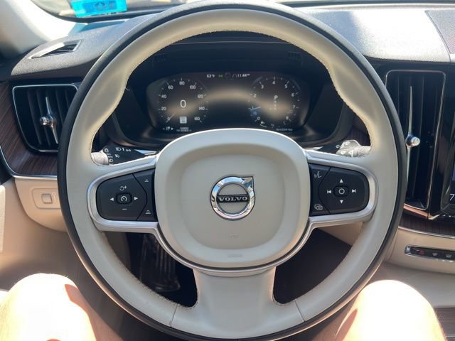 Used 2021 Volvo XC60 T5 Momentum w/ Advanced Package AWD/4WD image 30
