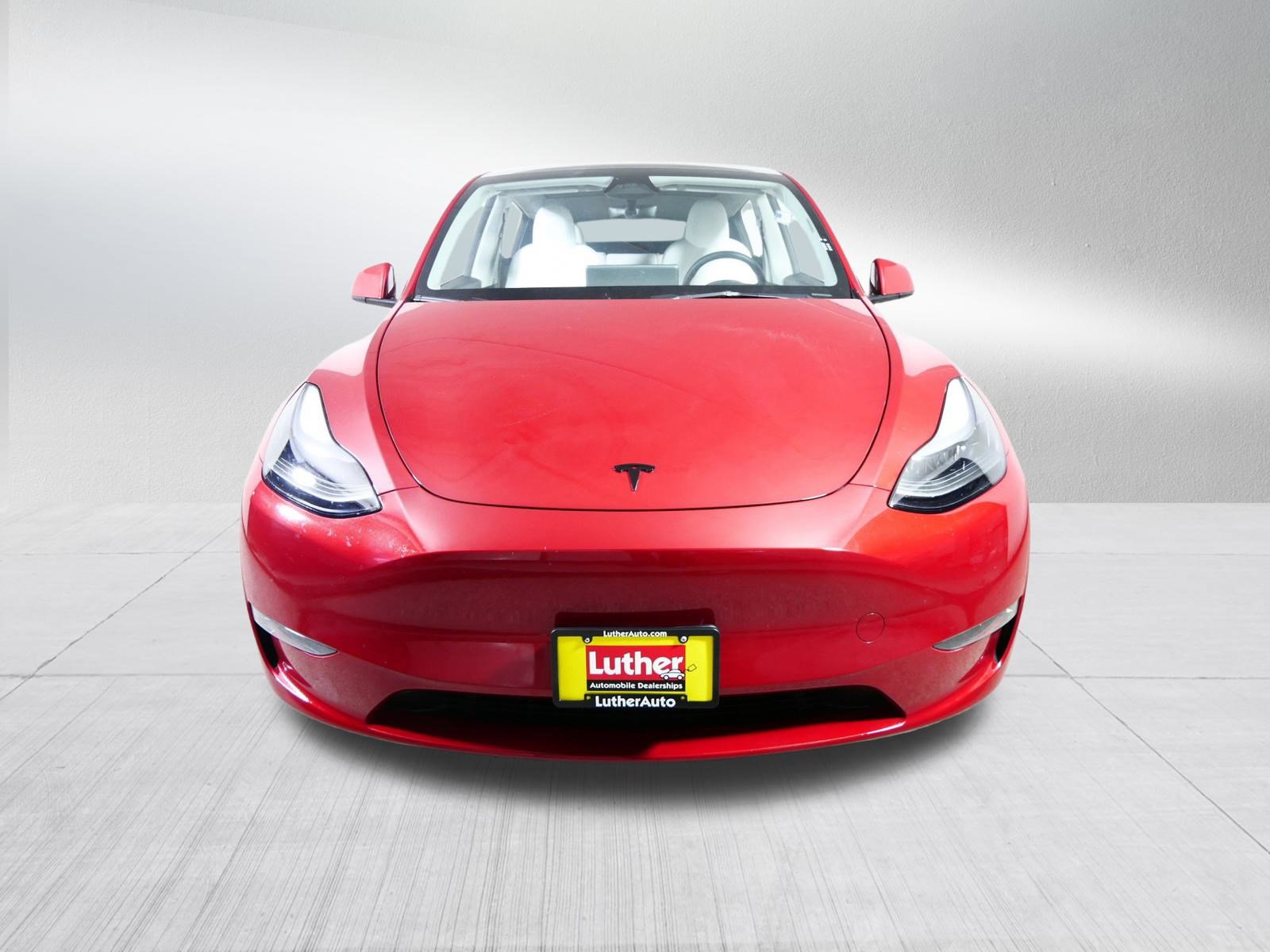 Used 2023 Tesla Model Y Long Range image 2