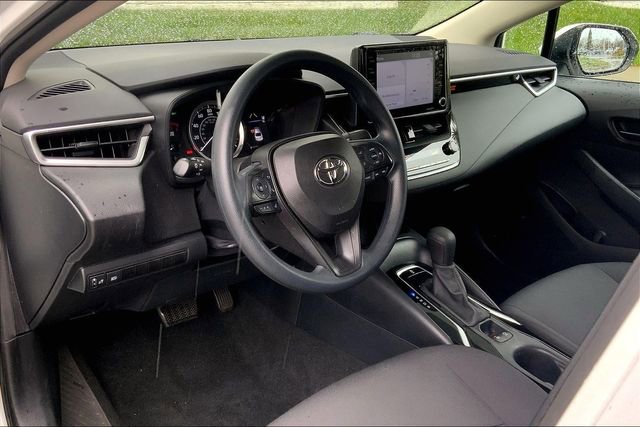 Used 2022 Toyota Corolla LE w/ LE Convenience Package image 14