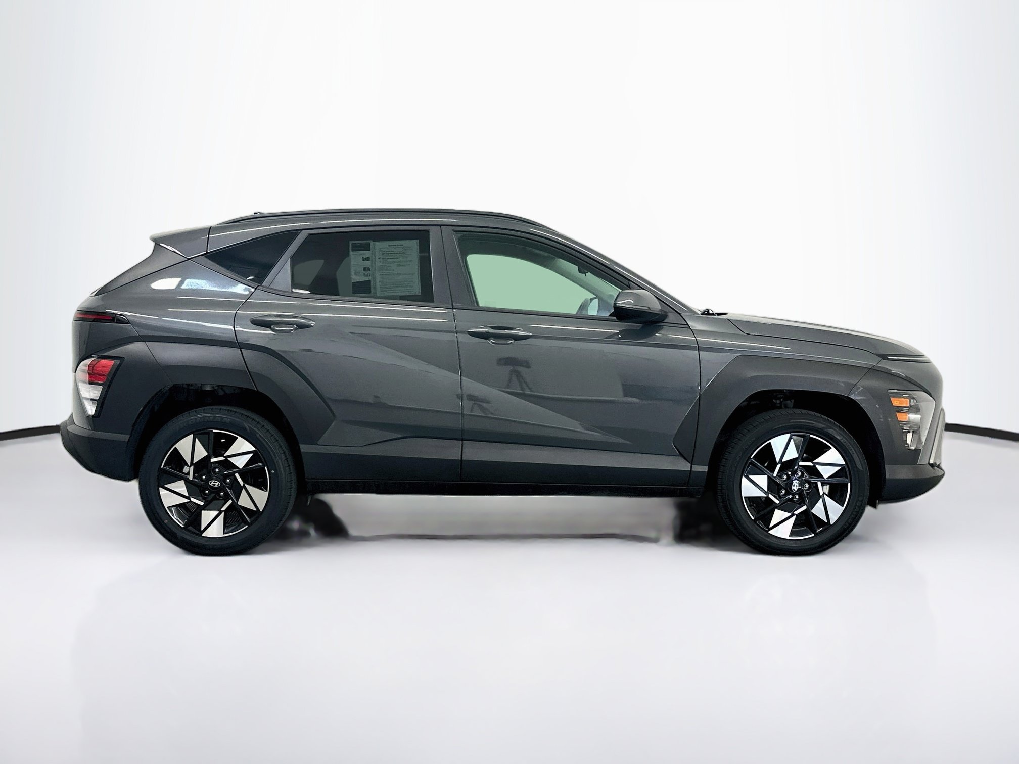 Used 2025 Hyundai Kona SEL AWD/4WD image 10