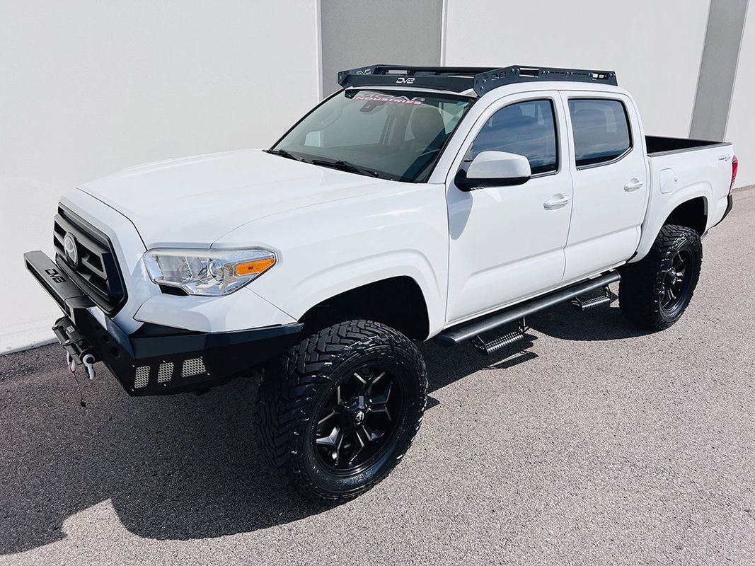 Used 2021 Toyota Tacoma 4x4 Double Cab image 2