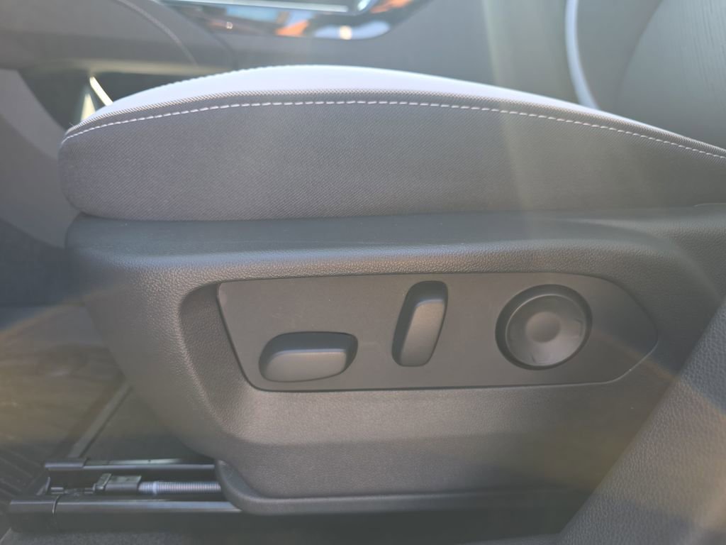 New 2026 Buick Envision Sport Touring image 32