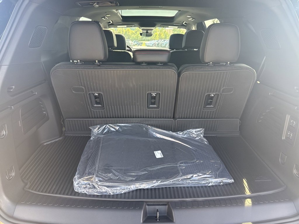 New 2026 Chevrolet Traverse RS image 36