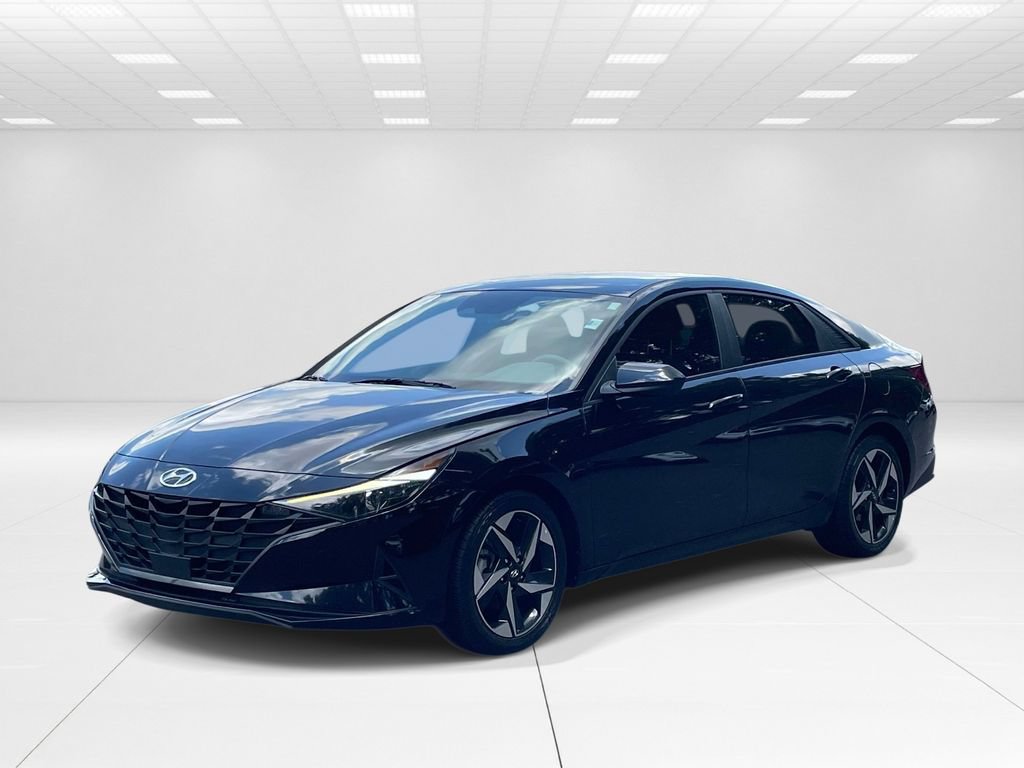 Certified 2023 Hyundai Elantra SEL w/ Convenience Package FWD image 3