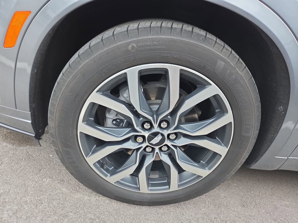 Used 2021 Cadillac XT6 Sport w/ LPO, Floor Liner Package AWD/4WD image 8