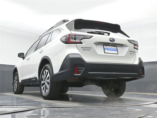 Used 2022 Subaru Outback Premium image 45