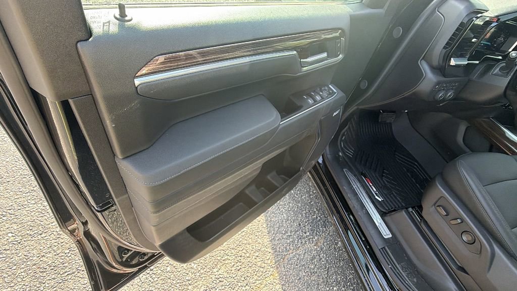 New 2026 Chevrolet Silverado 1500 RST image 11