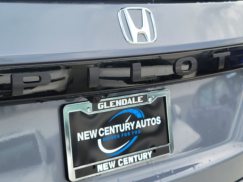 New 2026 Honda Pilot Sport image 7