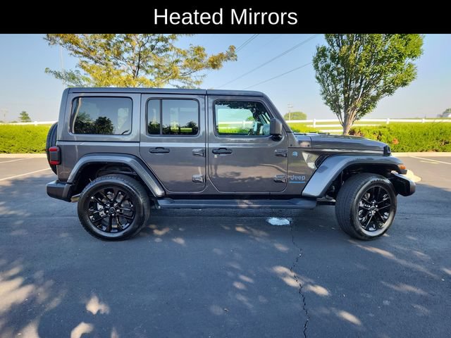 Used 2025 Jeep Wrangler Unlimited Sahara AWD/4WD image 13