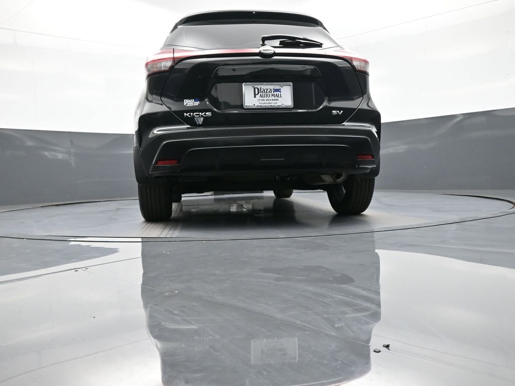 Used 2023 Nissan Kicks SV image 30