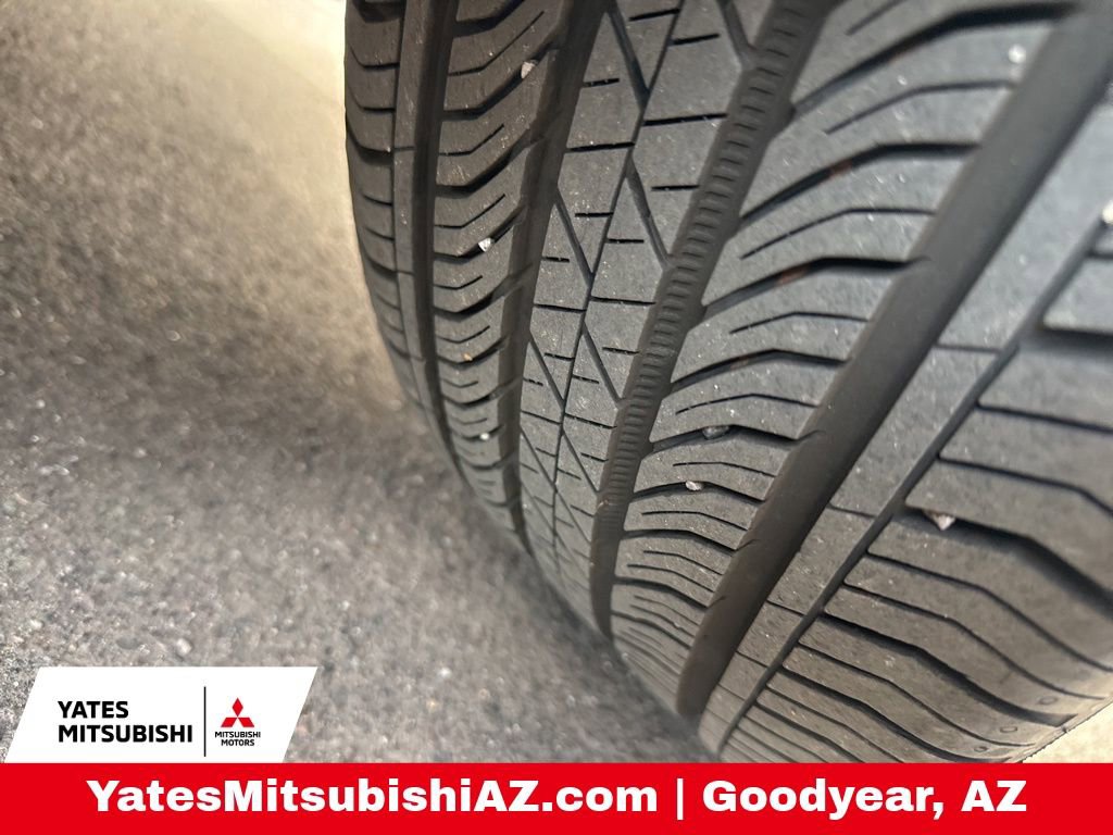 Used 2023 Buick Envision Essence w/ Sport Touring Package image 17