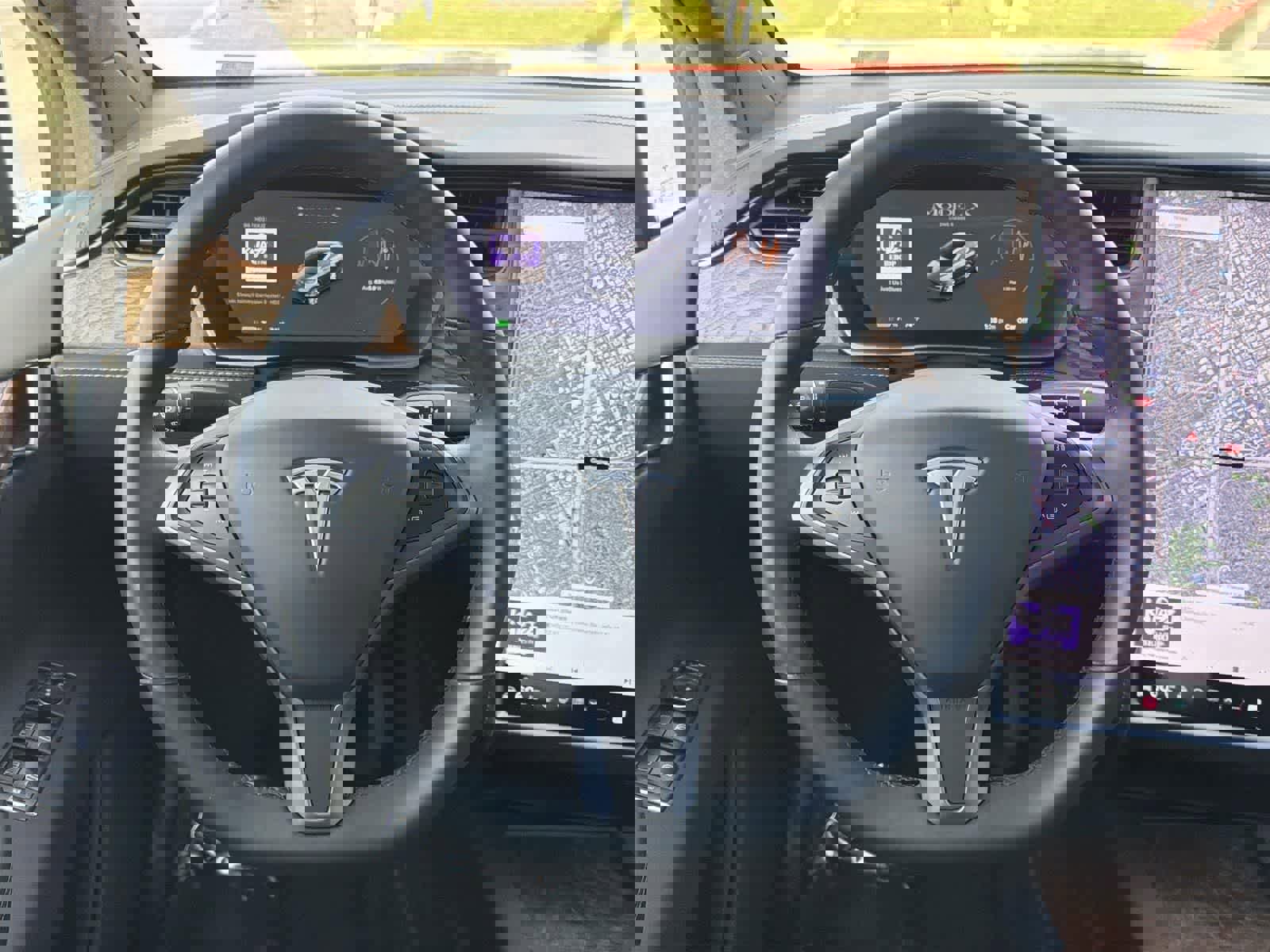 Used 2020 Tesla Model X Long Range image 11