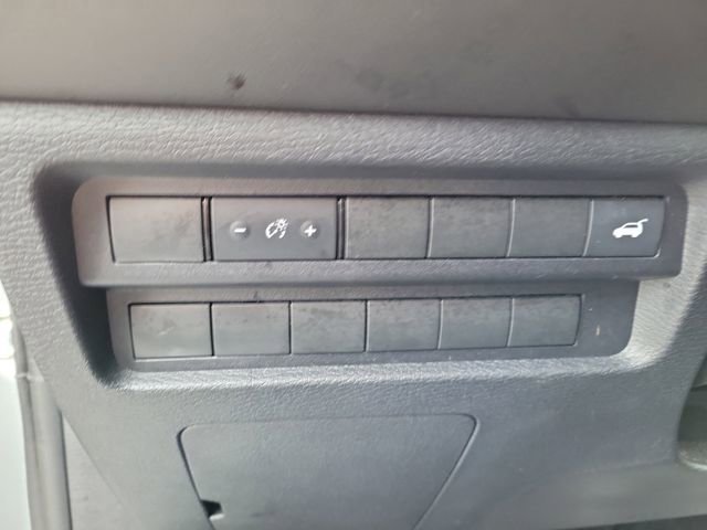 Used 2024 Mitsubishi Outlander SE image 23