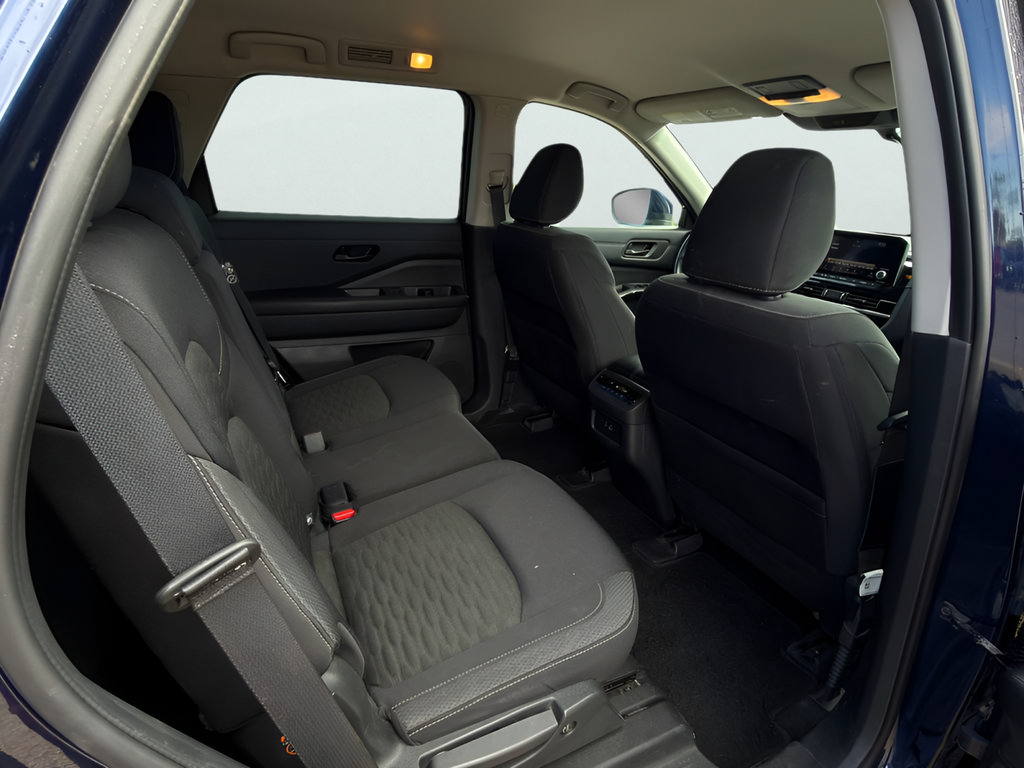 Certified 2023 Nissan Pathfinder SV FWD image 31