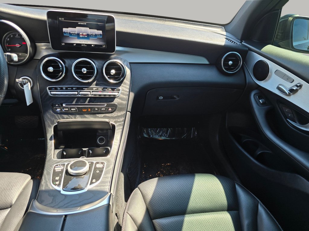 Used 2019 Mercedes-Benz GLC 300 4MATIC image 4