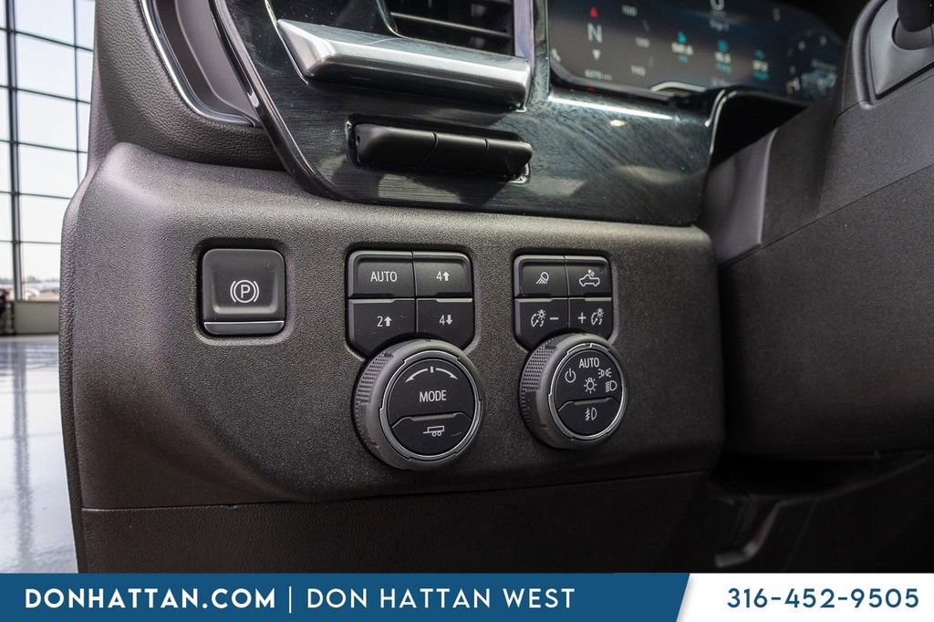 Used 2025 Chevrolet Silverado 2500 High Country w/ High Country Premium Package AWD/4WD image 23