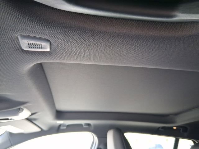 New 2026 BMW X2 xDrive28i w/ Technology Package AWD/4WD image 8