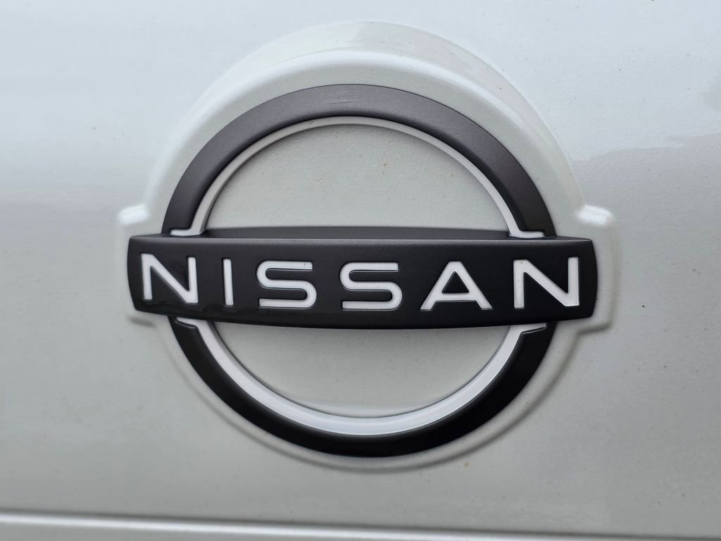 Used 2023 Nissan Rogue SL w/ SL Premium Package image 13