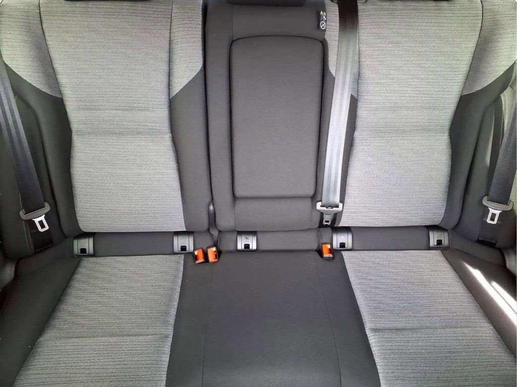 Used 2023 Nissan Rogue SV FWD image 17