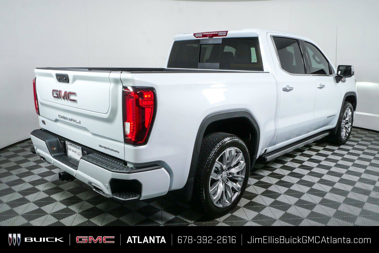 New 2026 GMC Sierra 1500 Denali AWD/4WD image 3