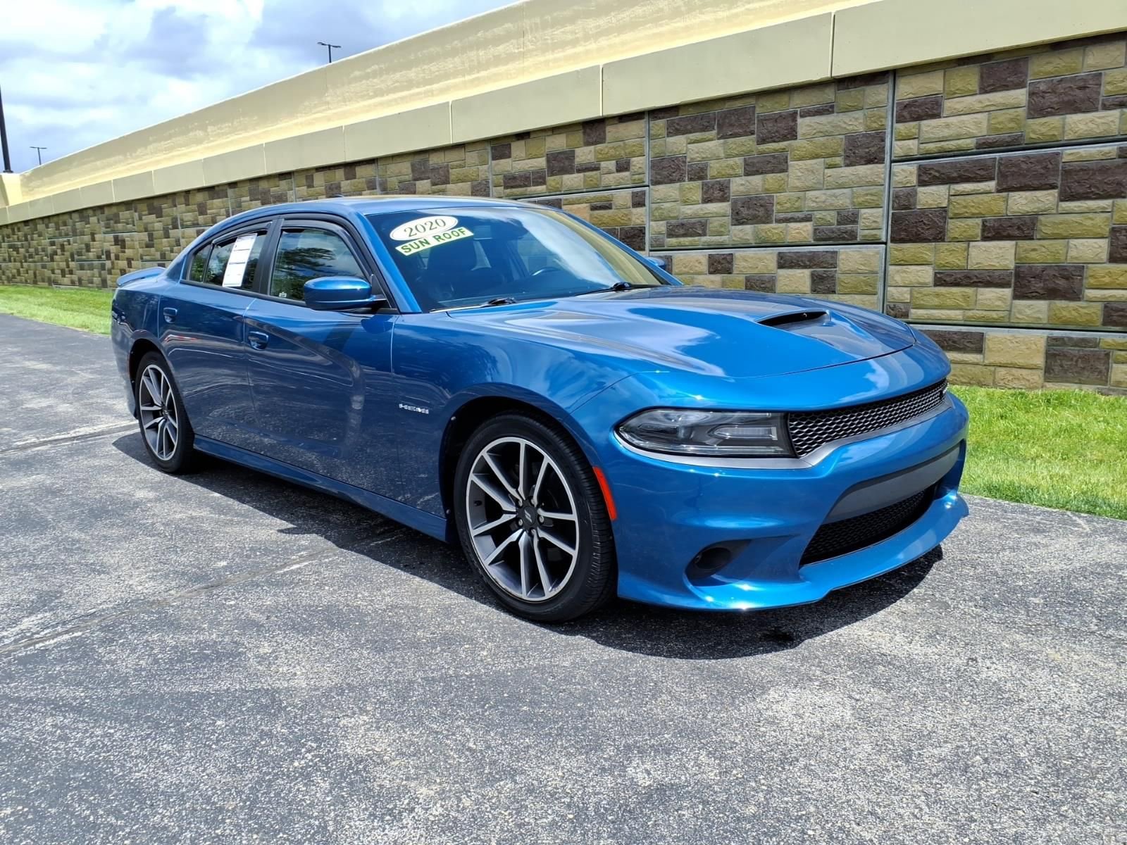 Used 2020 Dodge Charger R/T w/ Plus Group RWD image 2