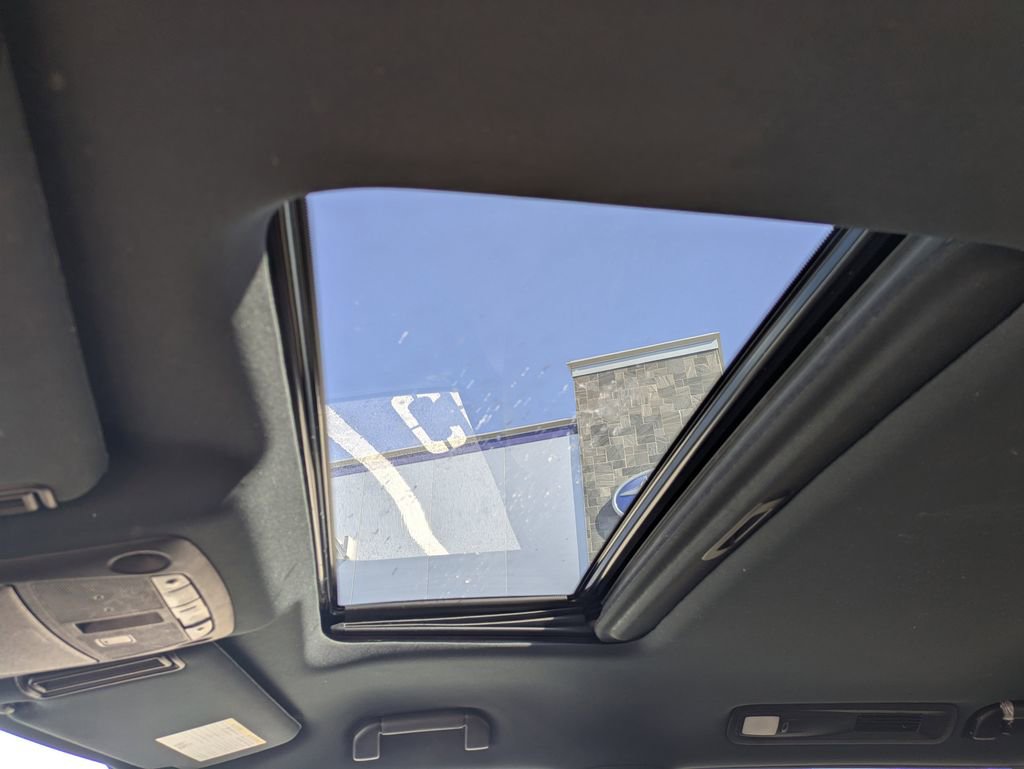 Used 2024 INFINITI QX80 Sensory image 22