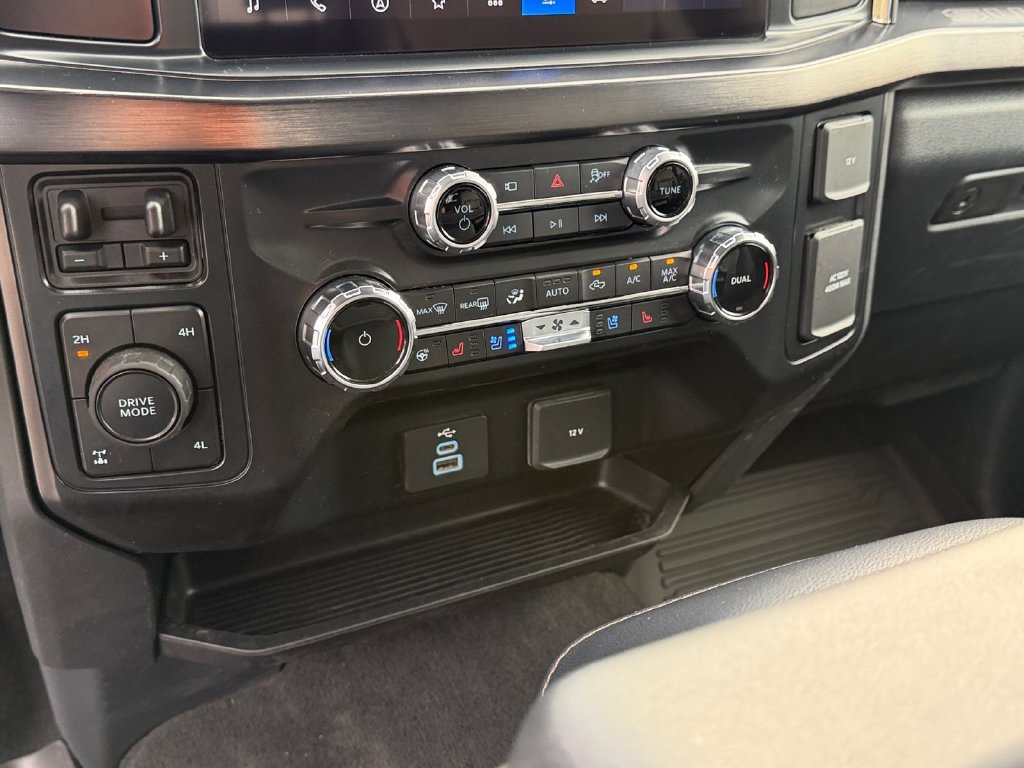 Used 2025 Ford F350 Lariat AWD/4WD image 35