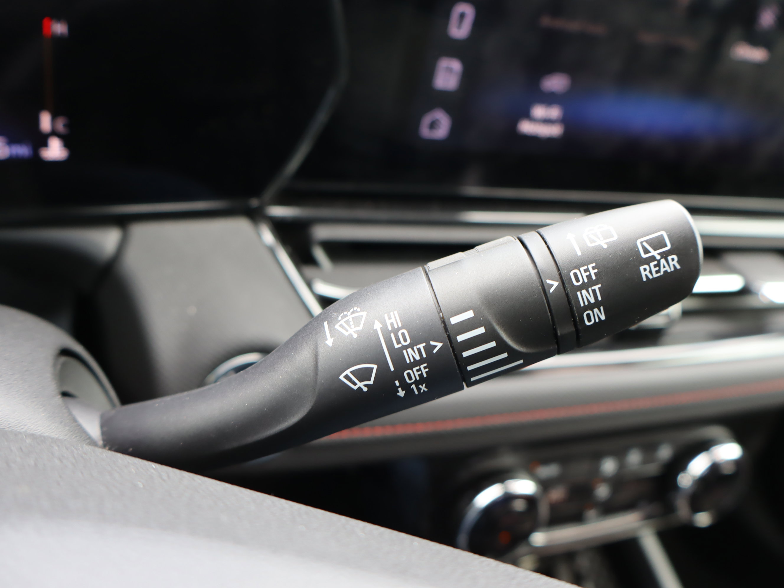 Certified 2025 Chevrolet TrailBlazer RS w/ Convenience Package image 23