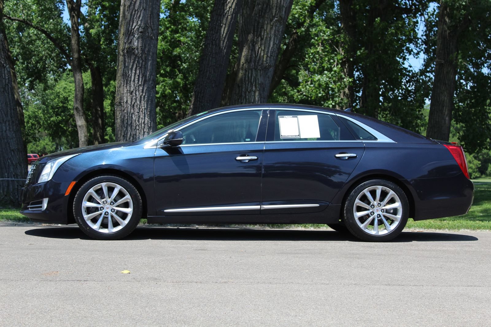 Used 2014 Cadillac XTS Premium AWD/4WD image 4