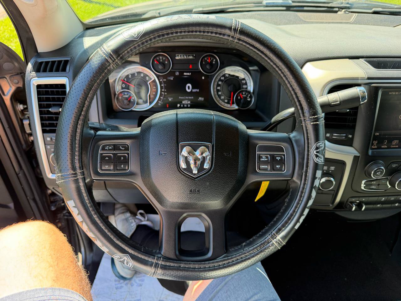 Used 2014 RAM 3500 Big Horn AWD/4WD image 7