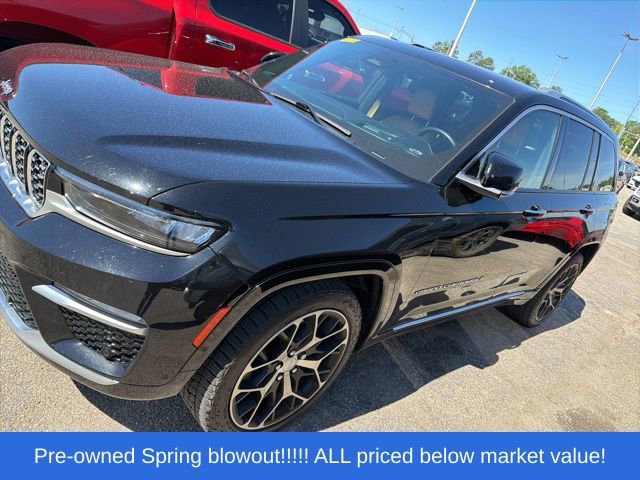Used 2022 Jeep Grand Cherokee Summit AWD/4WD image 3