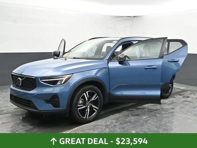 Used 2024 Volvo XC40 B5 Core image 54