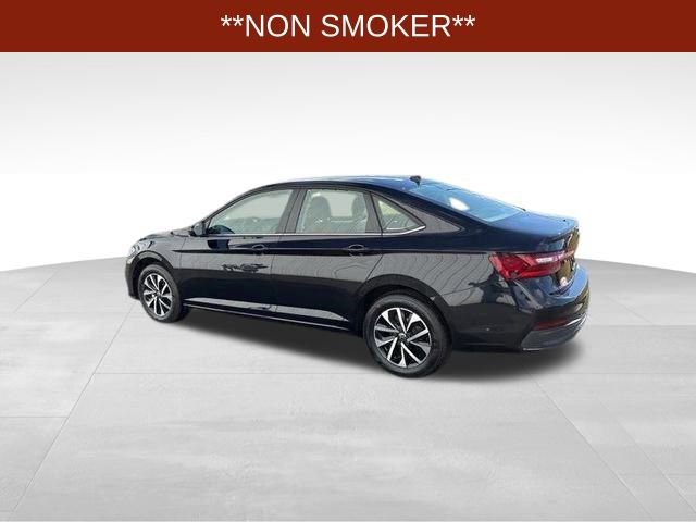 Used 2025 Volkswagen Jetta S image 4