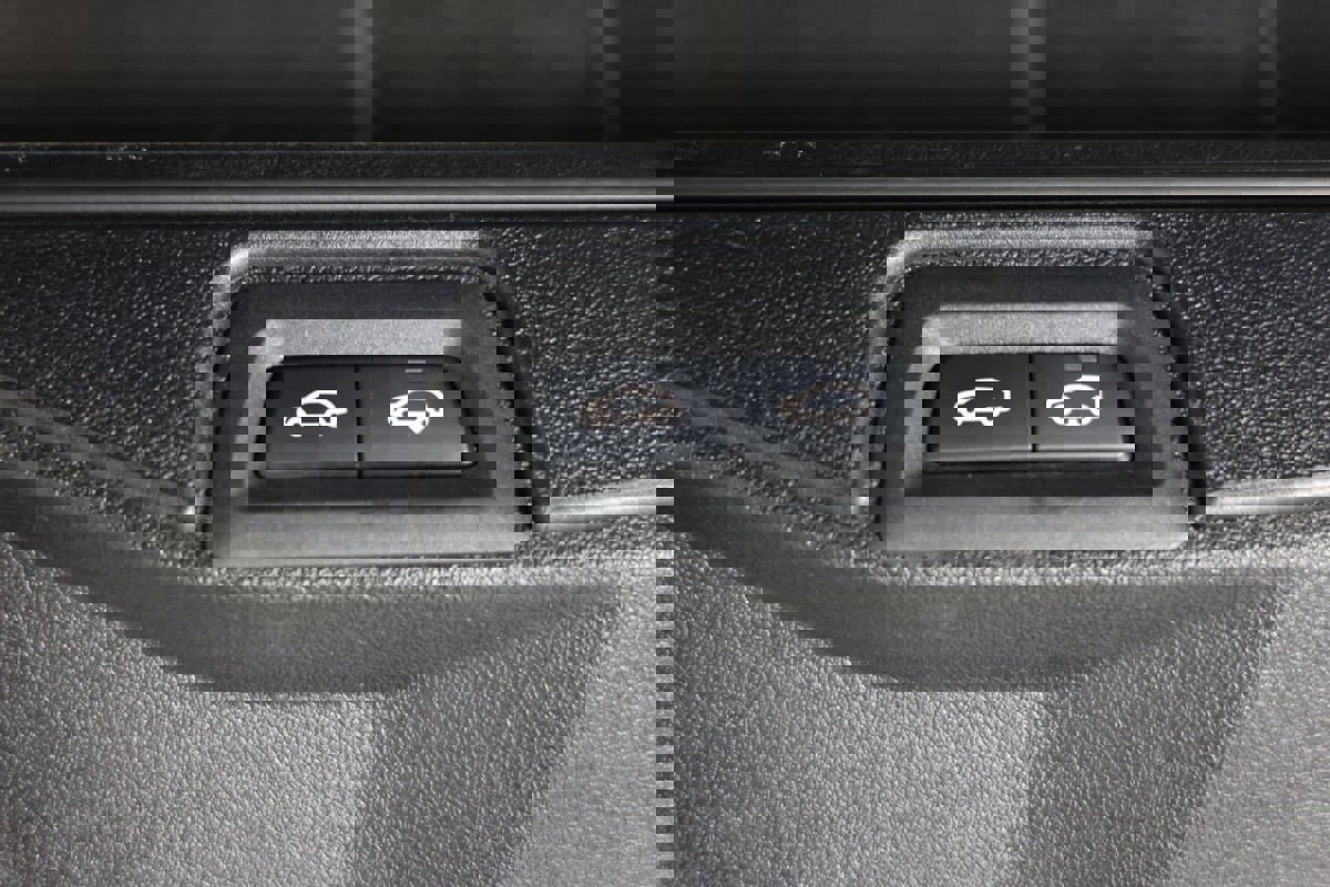 Used 2023 BMW X7 xDrive40i w/ M Sport Package image 46