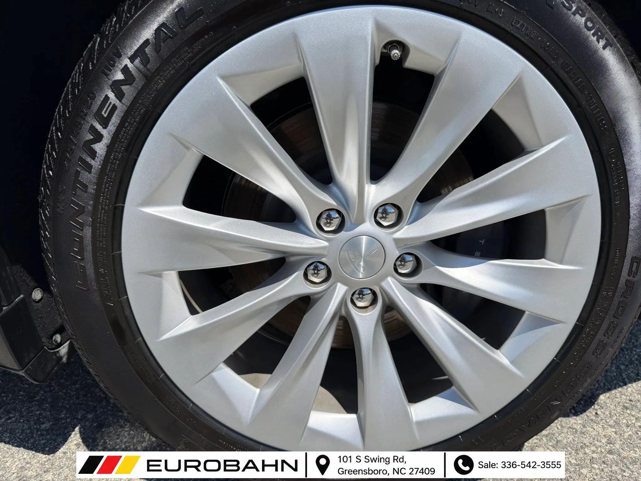 Used 2020 Tesla Model X AWD/4WD image 27