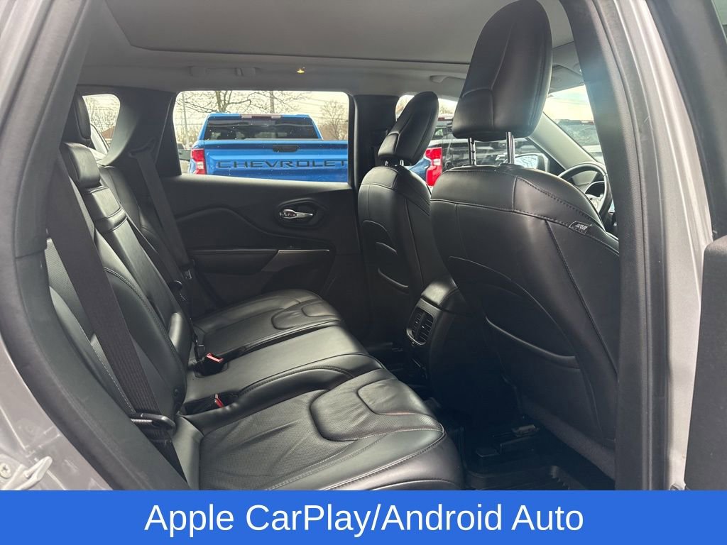 Used 2019 Jeep Cherokee Limited image 10