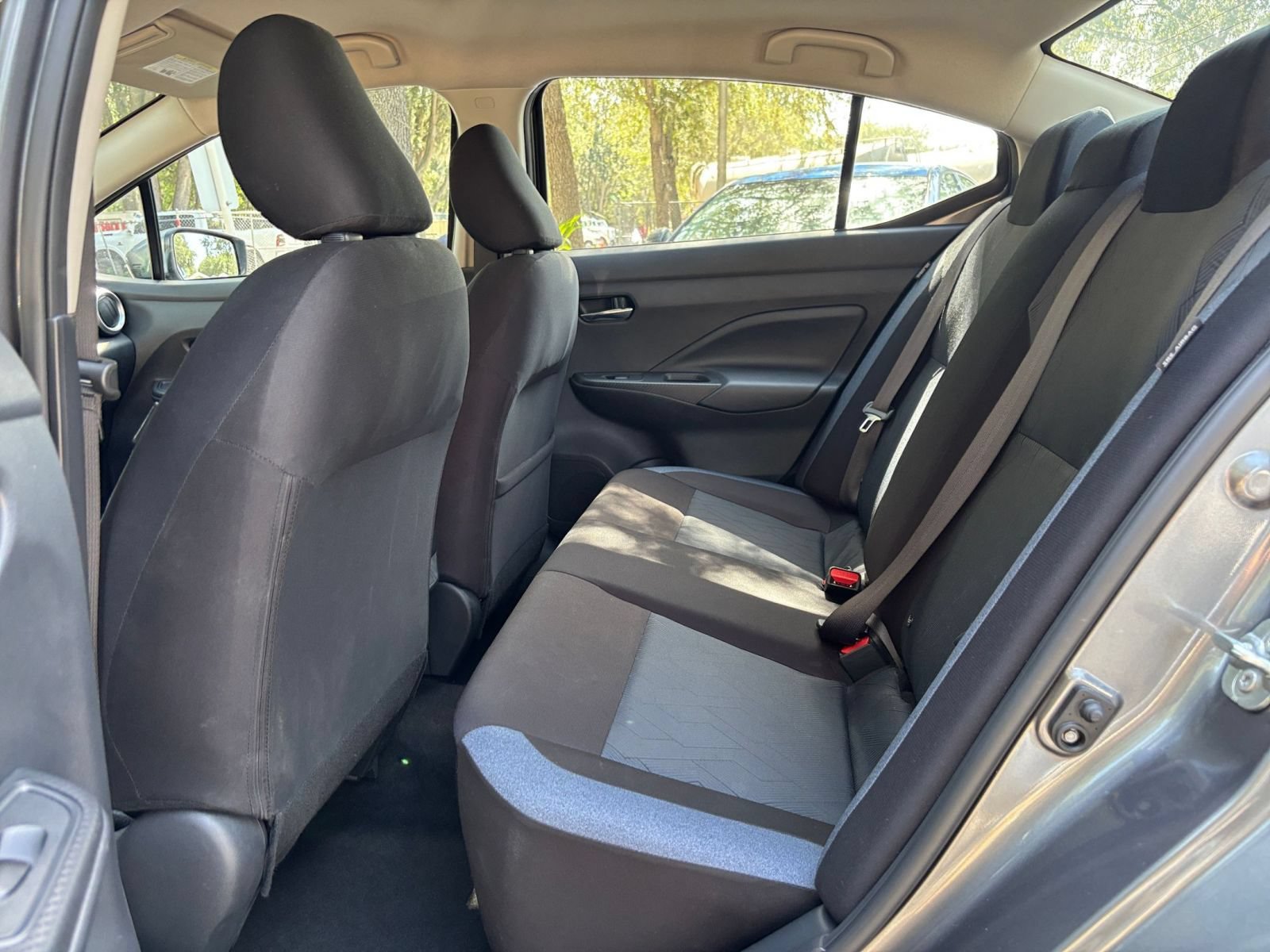 Used 2025 Nissan Versa SV FWD image 24