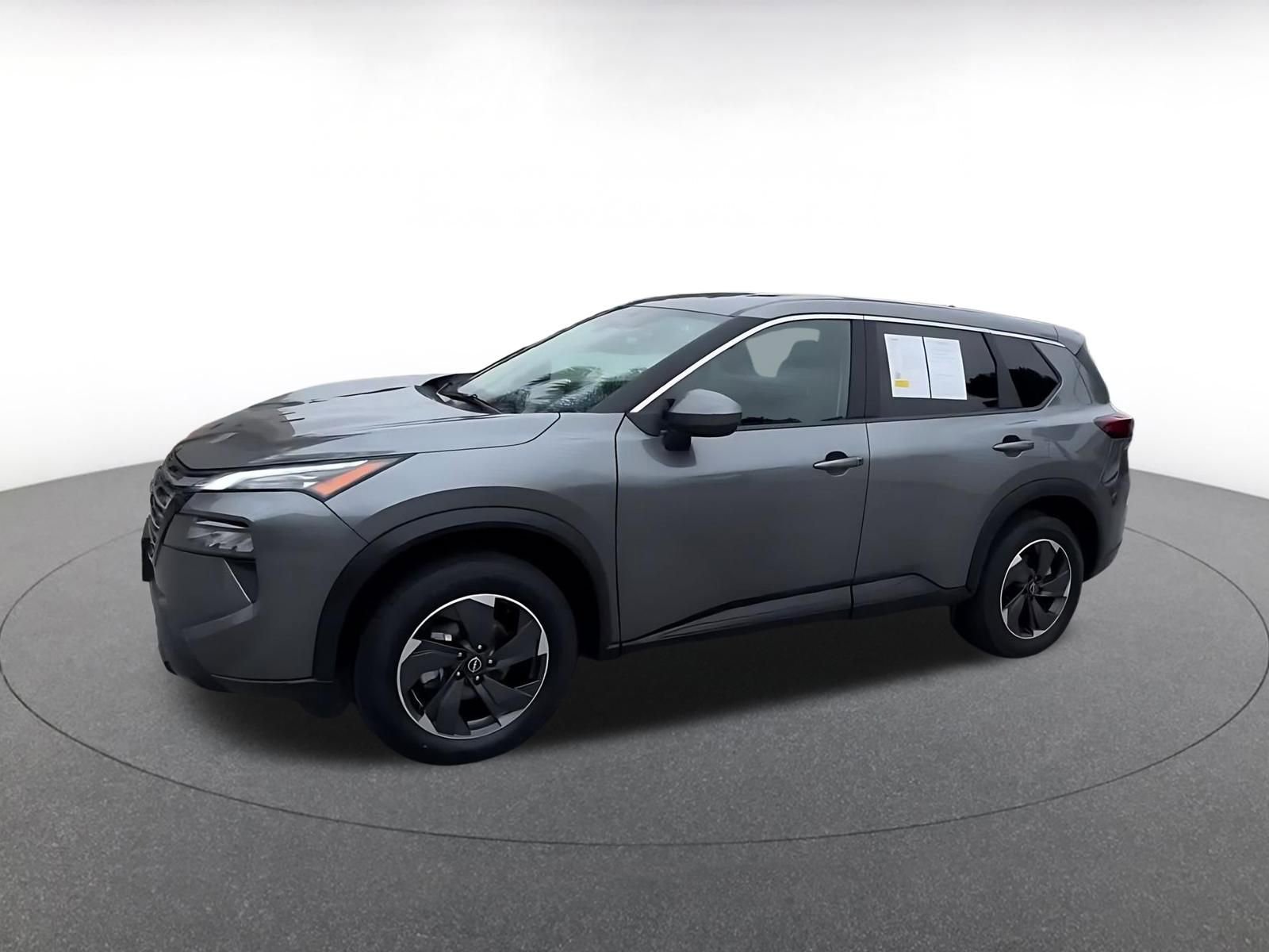 Used 2025 Nissan Rogue SV FWD image 8